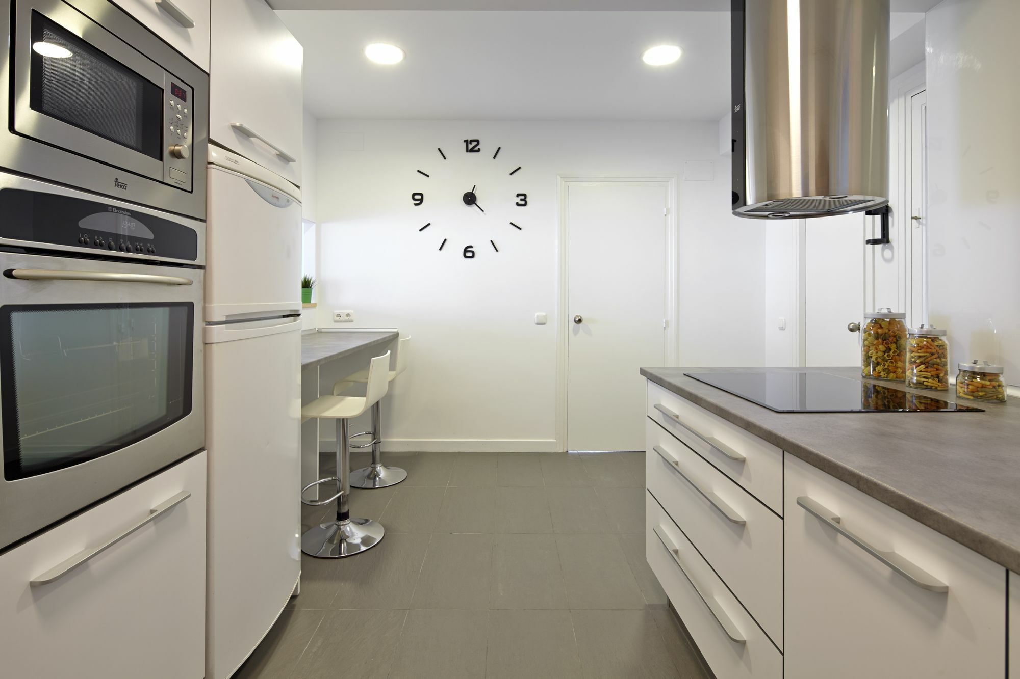 Mikeletes Apartment By Feelfree Rentals سان سيباستيان المظهر الخارجي الصورة
