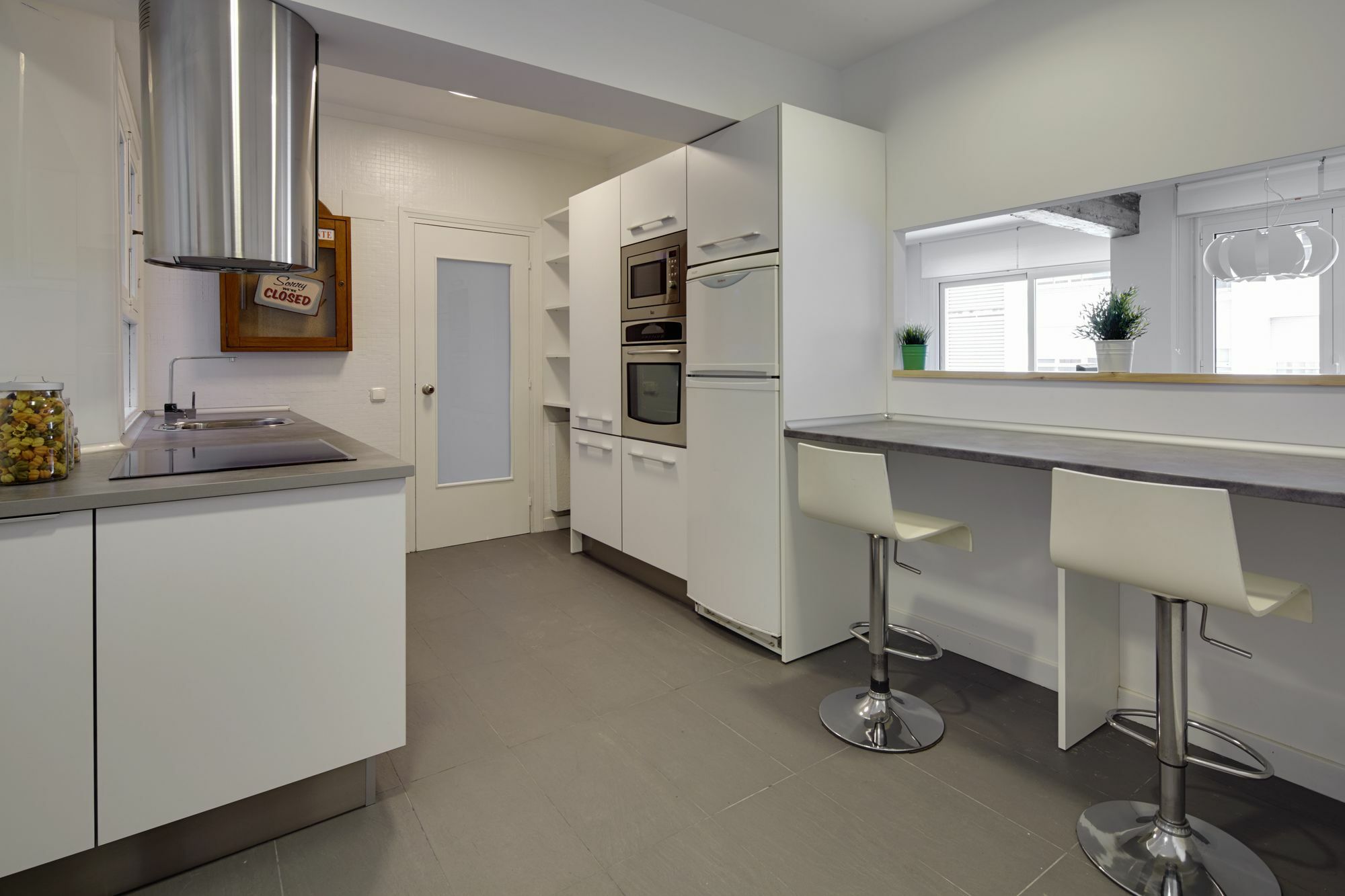 Mikeletes Apartment By Feelfree Rentals سان سيباستيان المظهر الخارجي الصورة
